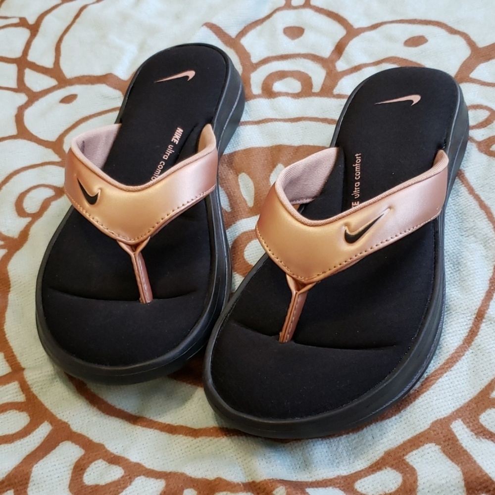 Nike Ultra Comfort Cushioned Sandals